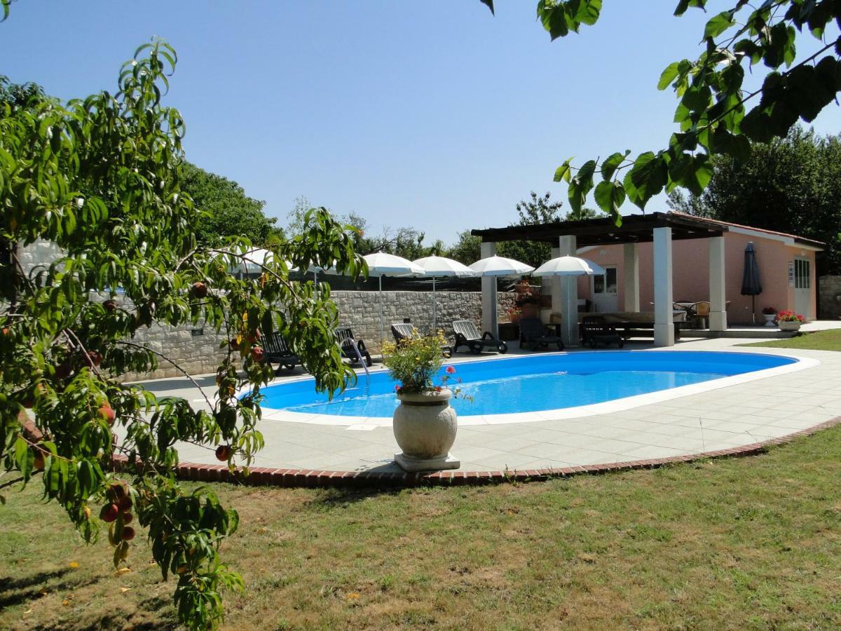 Apartments Villa Maran Умаг Экстерьер фото