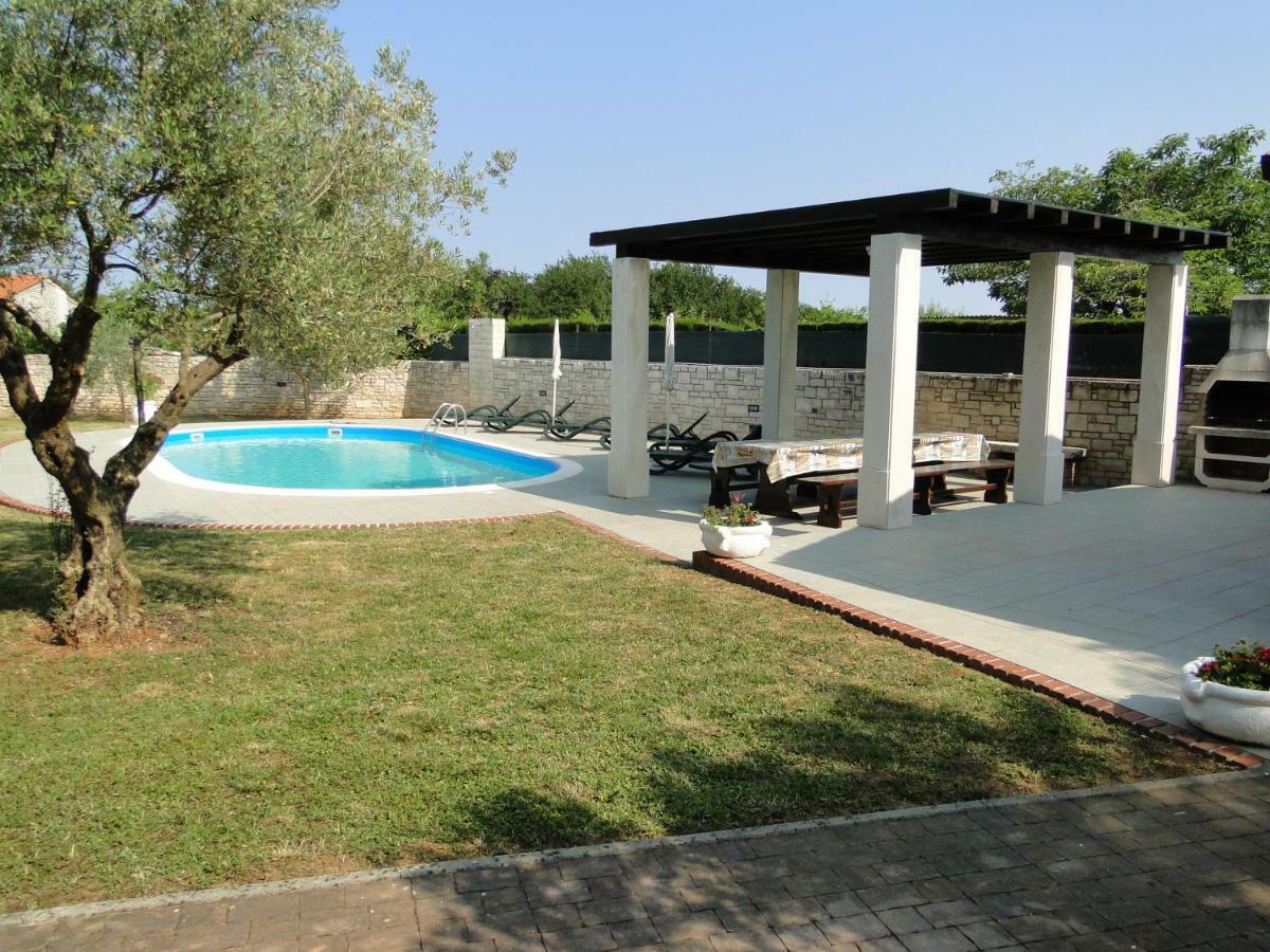 Apartments Villa Maran Умаг Экстерьер фото